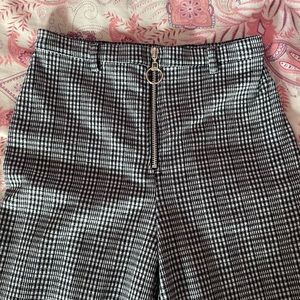Wild fable black and white middle zipper hoop gingham pants